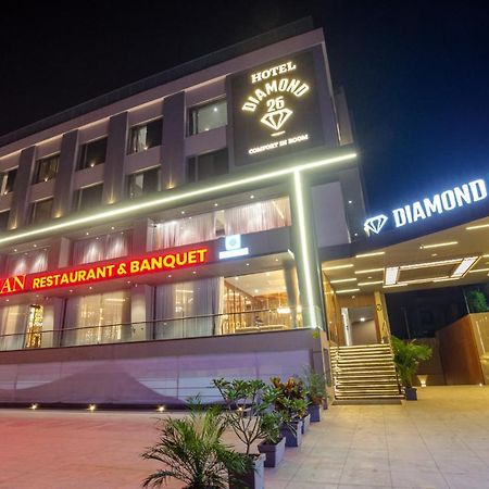 Hotel Diamond 26 سورات المظهر الخارجي الصورة