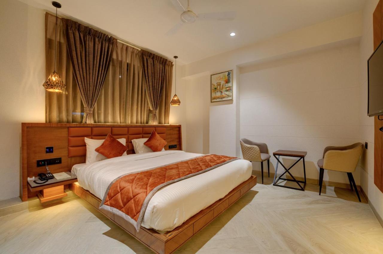 Hotel Diamond 26 سورات المظهر الخارجي الصورة