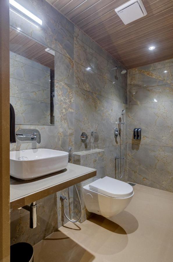 Hotel Diamond 26 سورات المظهر الخارجي الصورة