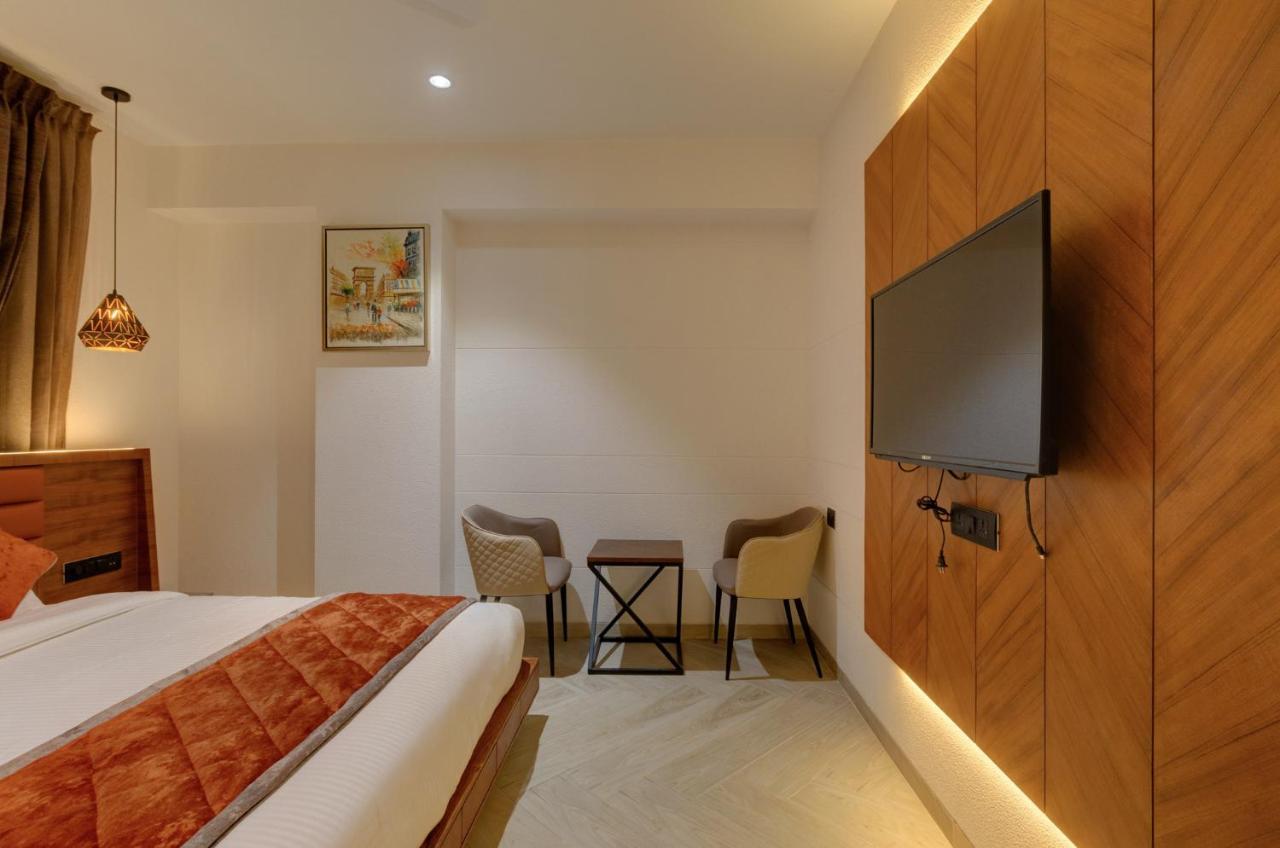 Hotel Diamond 26 سورات المظهر الخارجي الصورة