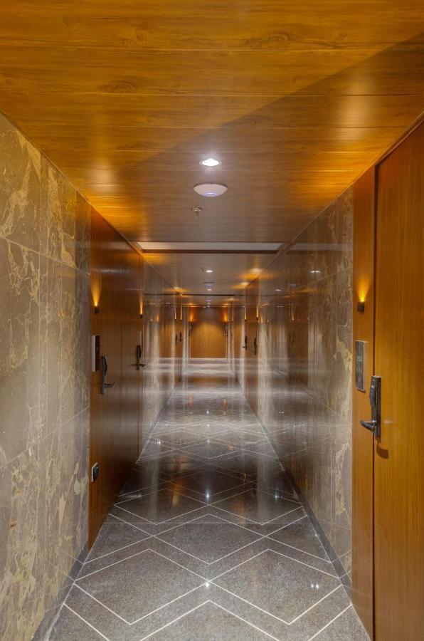 Hotel Diamond 26 سورات المظهر الخارجي الصورة