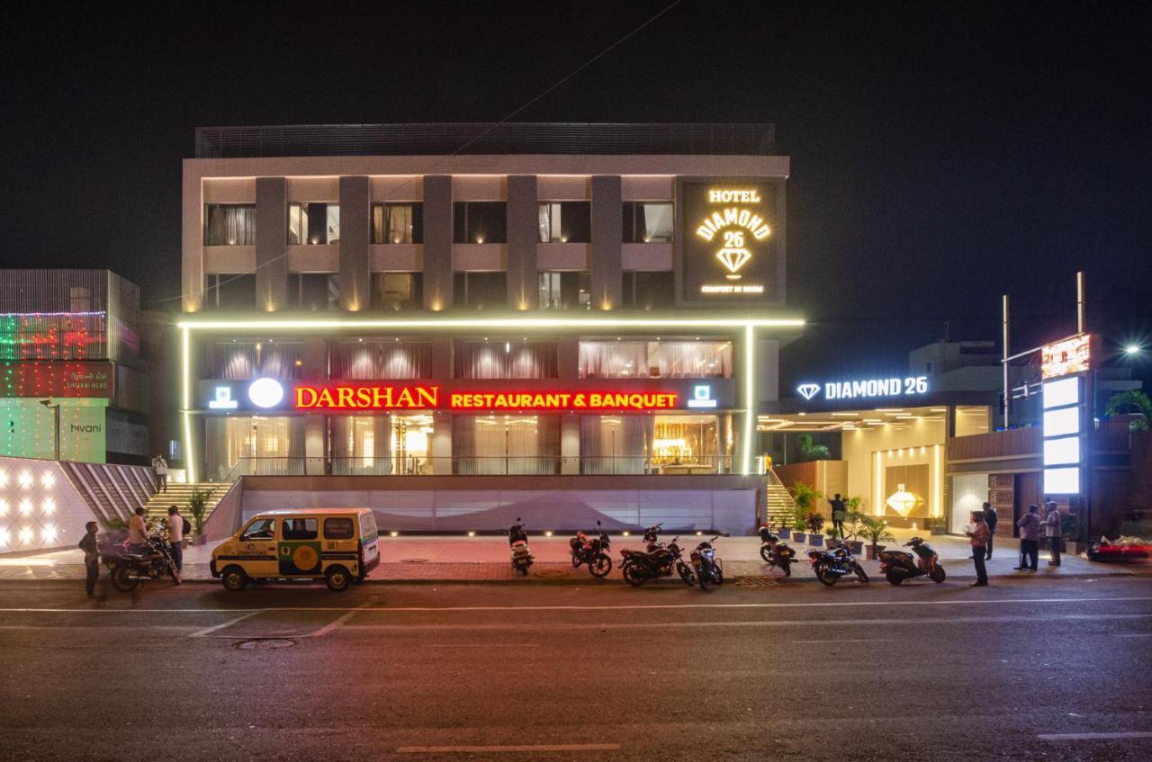 Hotel Diamond 26 سورات المظهر الخارجي الصورة
